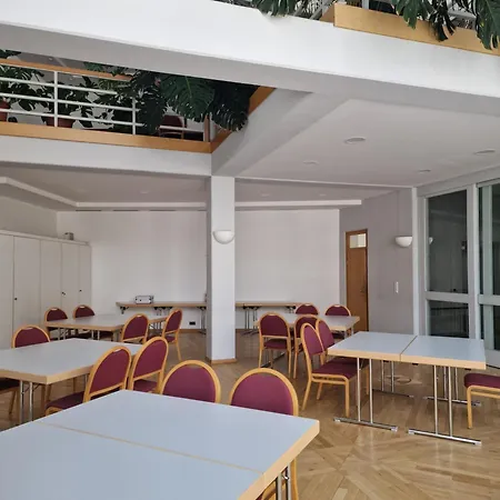 호텔 Gaestehaus Dominikus